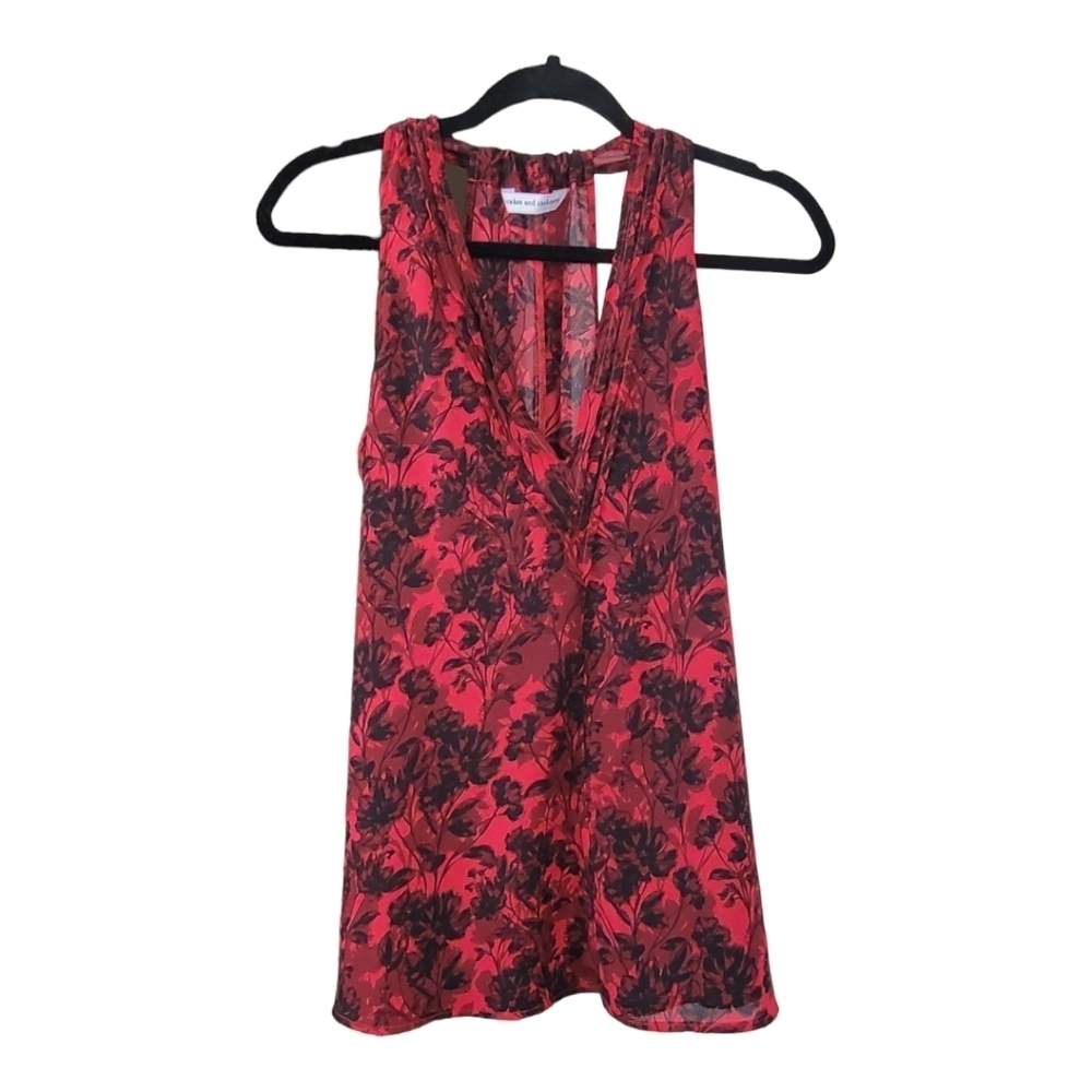 Cupcakes & Cashmere Red Black Floral Sleeveless V Neck Top Whimsigoth L